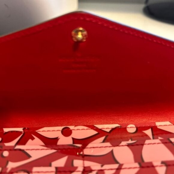 LOUIS VUITTON LV Portefeuille Sarah Long Wallet Vernis Sweet Monogram Red - Picture 7 of 10